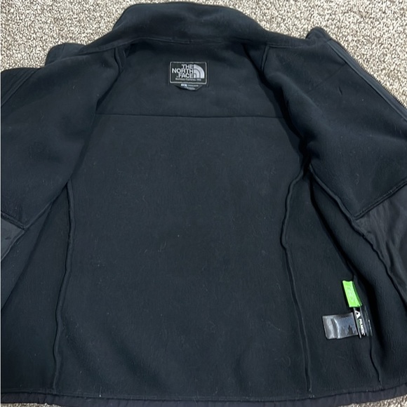 Women's Large North Face Jacket - Like New - Picture 7 of 10